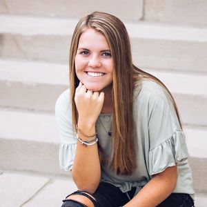 Meet your Posher, Alyssa